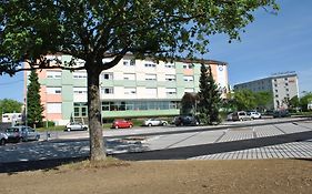 Ethic Etapes Dijon Accueil 24H24 Et Parking Gratuit